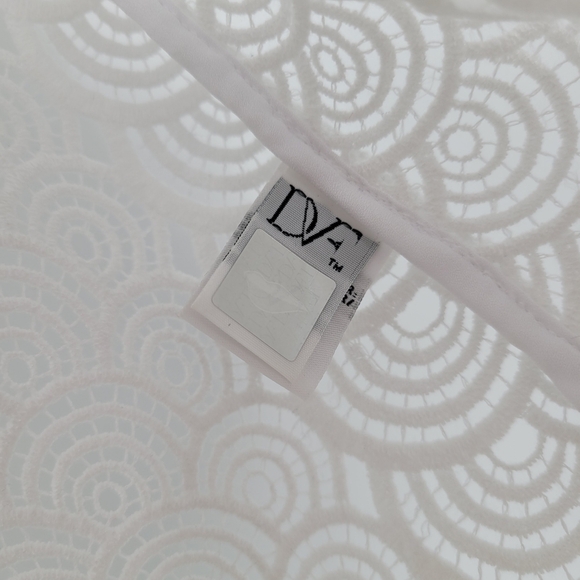 DIANE von Furstenberg Guipure lace scalloped short sleeve top size 4 - Picture 7 of 10